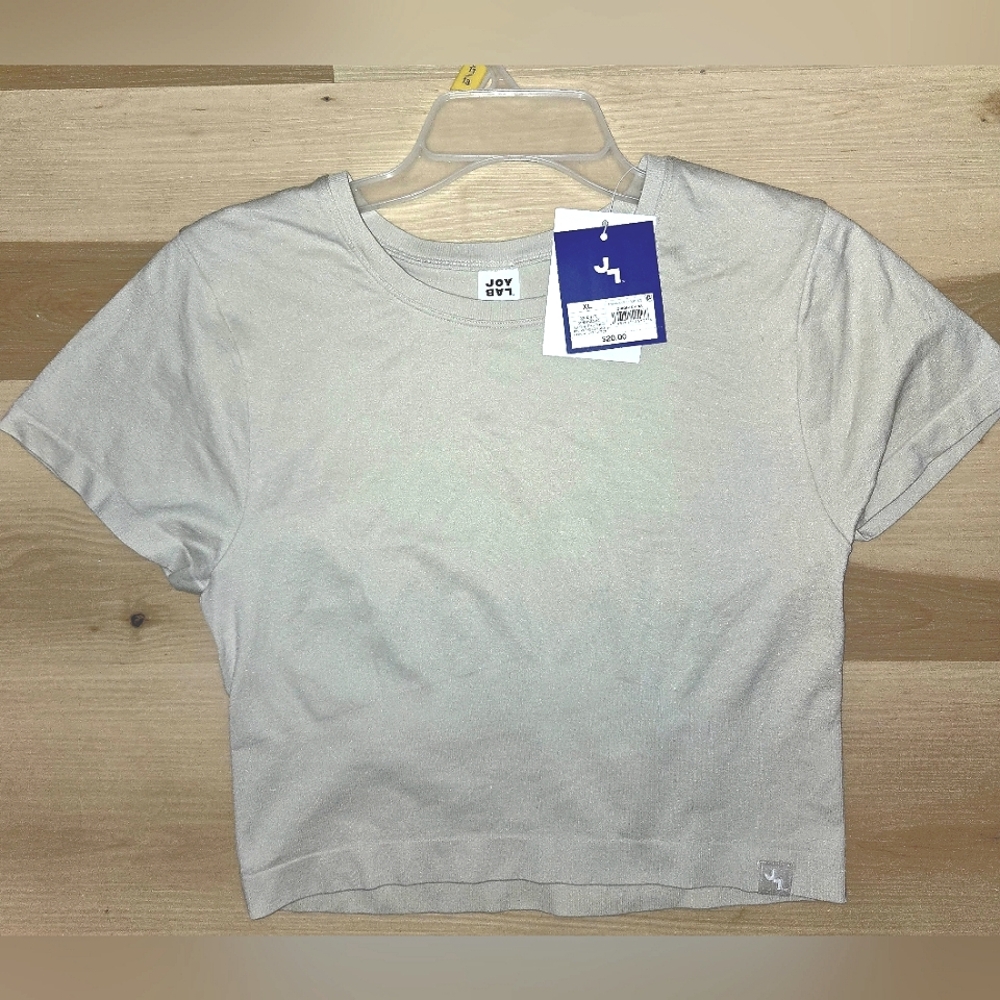 NWT Joy Lab cropped open back seamless tee